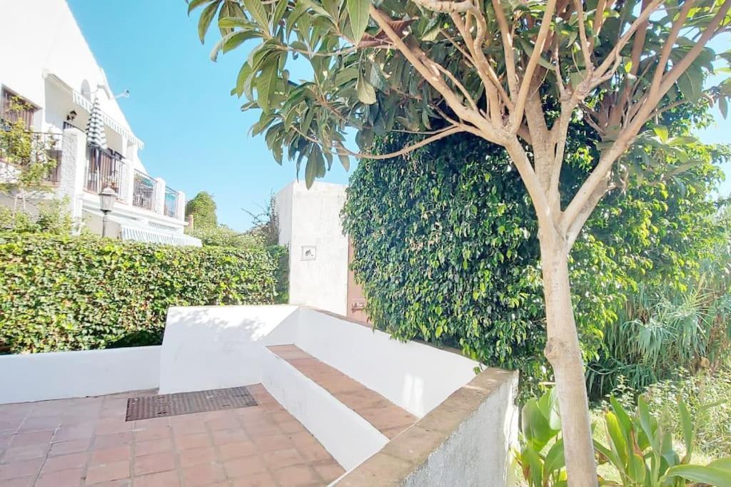 Apartamento Entero Con Solarium En Sabinillas, Con Piscina Y Al Lado Del Puerto De La Duquesa Manilva Εξωτερικό φωτογραφία